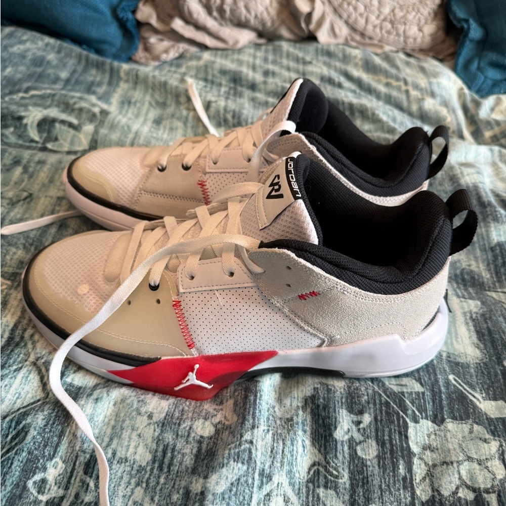 Jordan White and Black Athletic Shoes - Picture 2 of 6